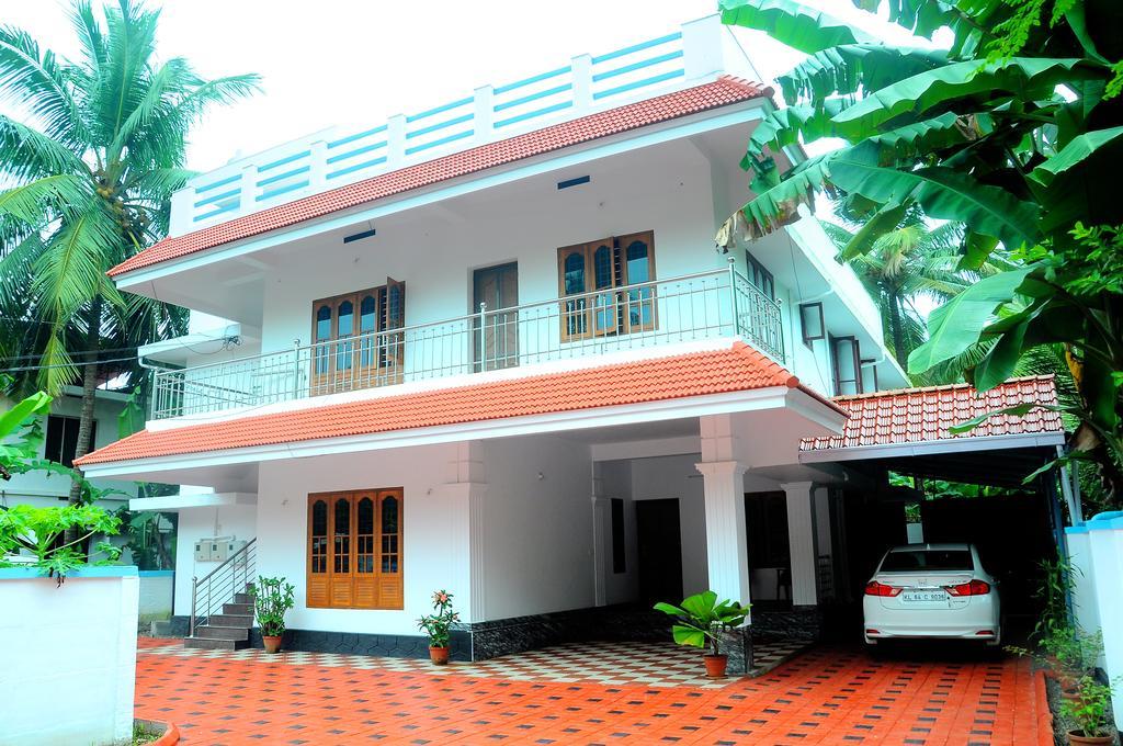 Grace Guest Home Thrissur Ngoại thất bức ảnh