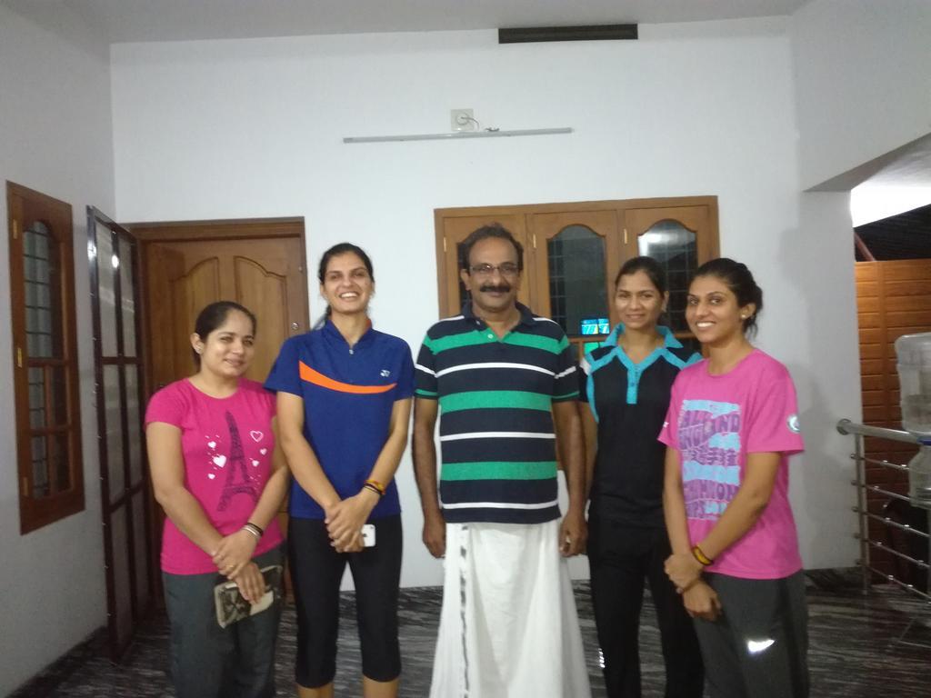 Grace Guest Home Thrissur Ngoại thất bức ảnh